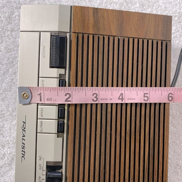 Vintage Realistic Chronomatic 252 Model 12-1560 AM/FM Clock Radio - Picture 16 of 16